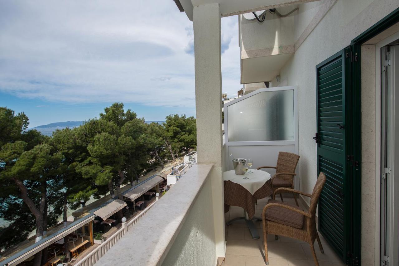 Apartments Beach Макарска Экстерьер фото